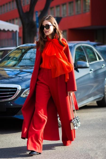 2018年流行的红色主题衣服搭配都在这，看看有没有你喜欢的？