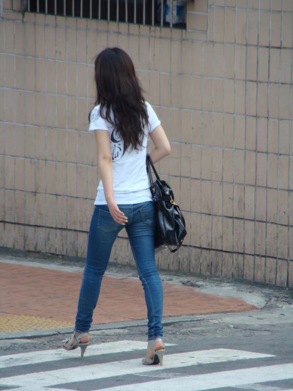 韩国街拍：瘦子们的牛仔裤