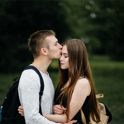 男人亲女人的三个坏处，夫妻不能共用三种东西