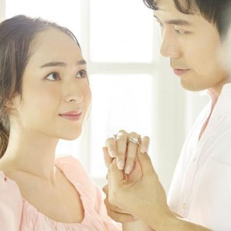 刚结婚时是不是很黏人，为什么女生结婚后会黏你