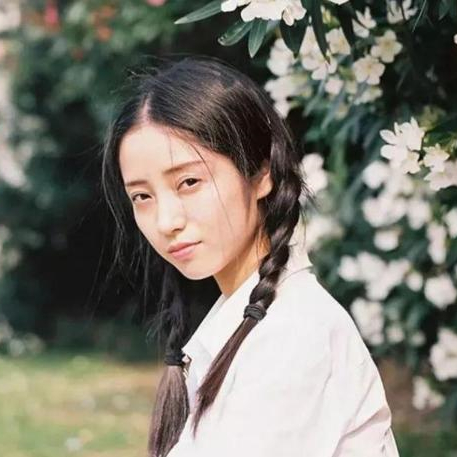 女人眉毛稀少代表什么，女人眉毛浓代表什么