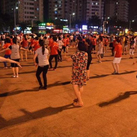 跳广场舞能减肥吗，跳广场舞的好处和坏处