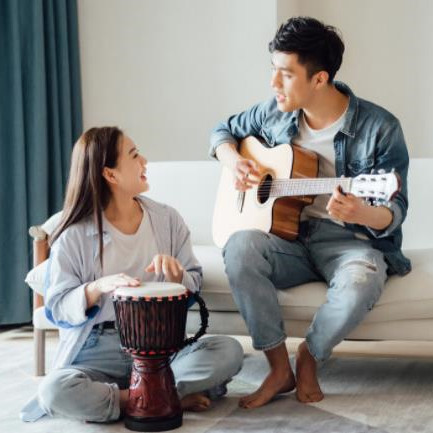 夫妻之间亲密相处技巧，夫妻之间的相处模式怎么才能亲密