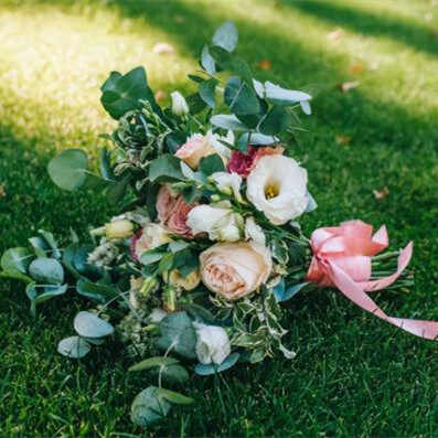 女人越来越富有的征兆，越来越富有的女人五大特征