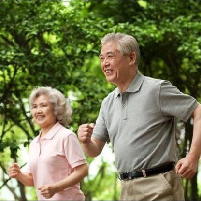 人老了要握住两样东西，晚年幸福的五种生活方式