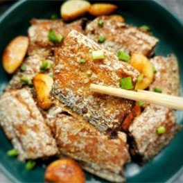 带鱼表面的白磷需要去除吗，宝宝辅食带鱼怎么做
