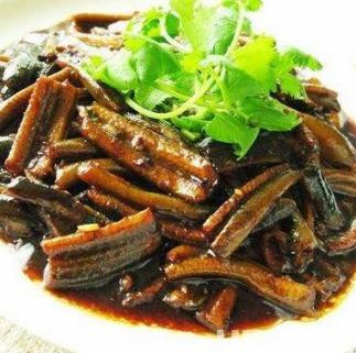 黄鳝的作用与危害,黄鳝四种人不宜吃