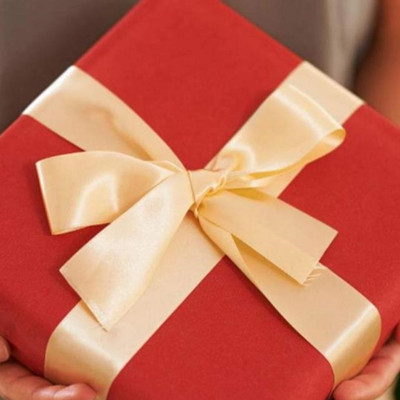 怎么暗示老公想要礼物，老公不送礼物怎么暗示他