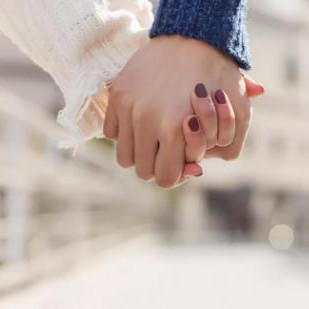 夫妻婚后是一起花钱还是AA制，AA制花钱会让夫妻疏远吗