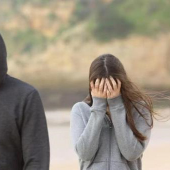 对男人没有希望了如何正确分手，提分手男人立刻答应就是不爱了吗