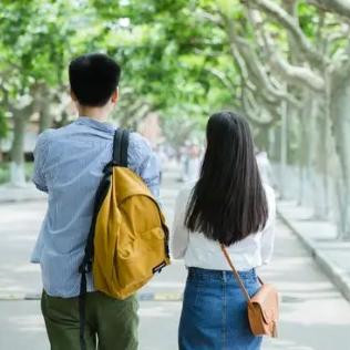 怎么样让老男人和你相处舒服，三个技巧让男人觉得和你相处舒服