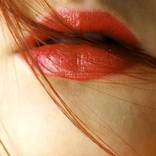 嘴唇能看出女人情感吗