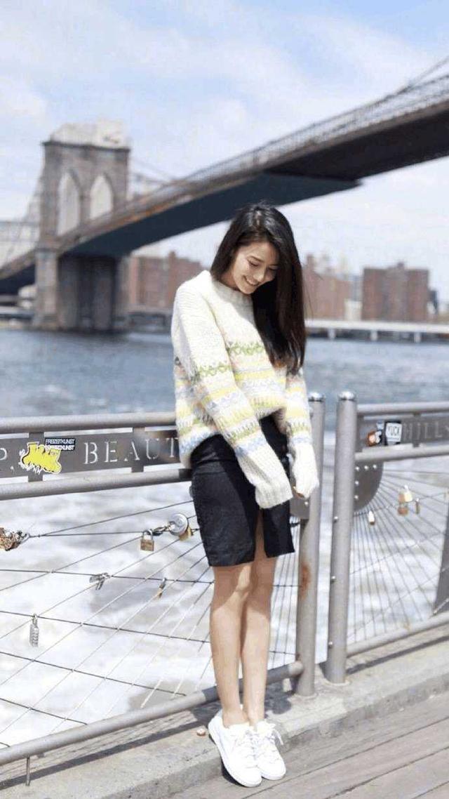 清新脱俗的国民女神高圆圆，教你如何练成街拍女王