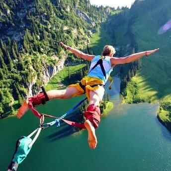 如果给你一次回到过去的机会,你最想干什么?我选4,你呢?