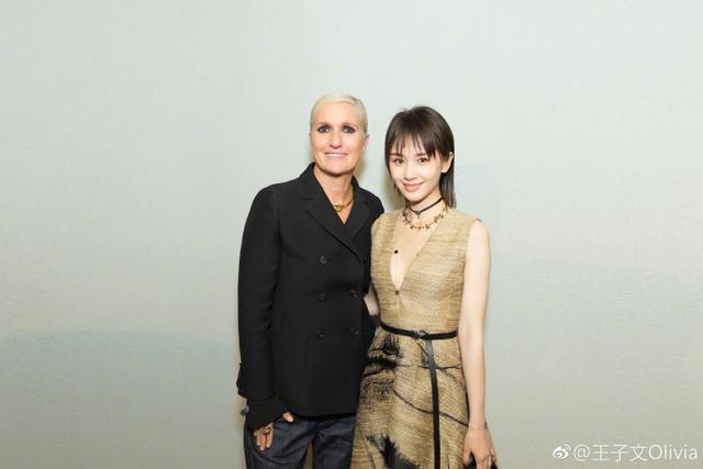 王子文近照曝光，古灵精怪？还是温文尔雅阳光仙气？