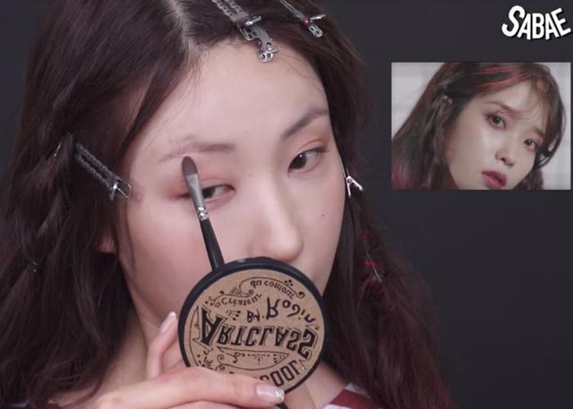 与本尊超神似，2名韩国仿妆达人神一般的化妆技术！