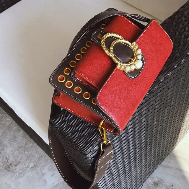 女人不能只有一个包,不同款式来一个,搭配衣服就更出色