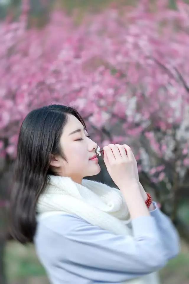 男人常问这3个问题，女人不要烦，这说明男人很在乎你！
