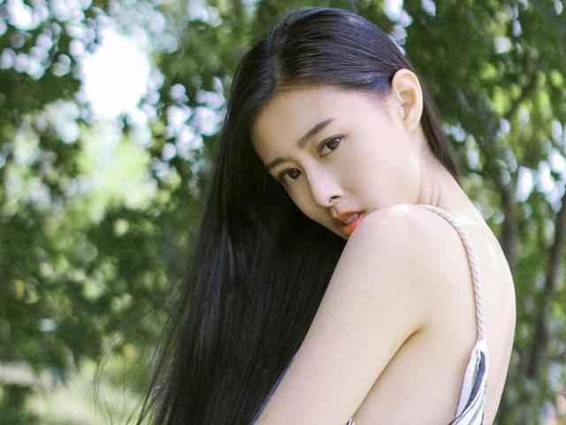 我赞美你，伟大的女性