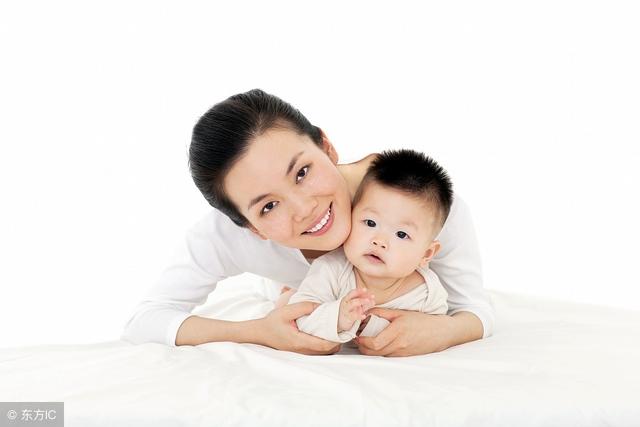 这3个方法与新生儿宝宝进行情感交流，可以开发宝宝的感情能力！