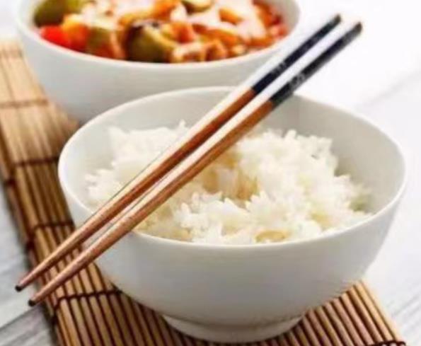 健身为何不建议吃米饭，减脂能吃米饭吗
