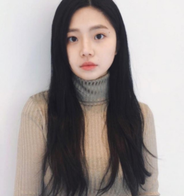  长相显小的女生的特点，长相清秀的女孩子特点