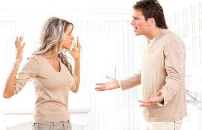 夫妻长期不讲话不沟通的后果，女人长期不理男人的后果