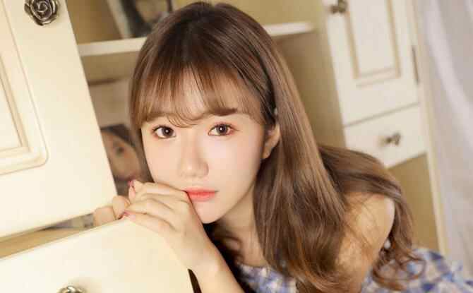 什么动作能让女生感受到你的爱,摸女生头真的会心动吗