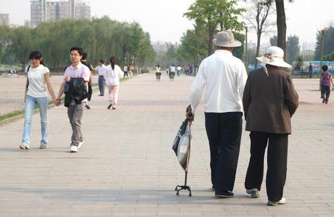 最好的夫妻关系是什么，增进夫妻关系最好方法