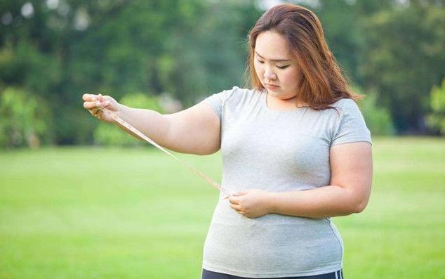 为什么女人发福会显老，为什么女人中年容易发福