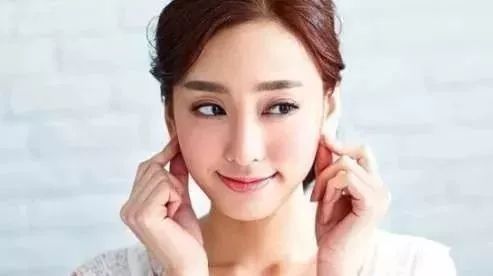 摸女生耳垂有感应吗，女生耳垂为什么不能碰