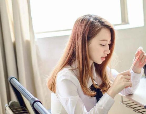 摸女生耳垂有感应吗，女生耳垂为什么不能碰
