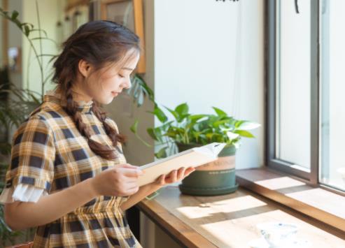 男人说女人矜贵是什么意思，矜贵是褒义词还是贬义词