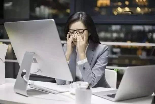 什么人容易被同事排挤，如何对付排挤你的同事