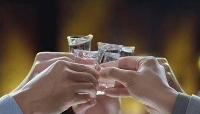 酒桌礼仪及说话技巧，酒桌上的敬酒词怎么说