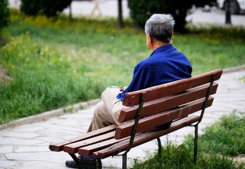 没老伴晚年怎么过才幸福,没有老伴如何度晚年