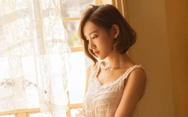 妩媚的女人长相特点，女人狐媚的表现有哪些