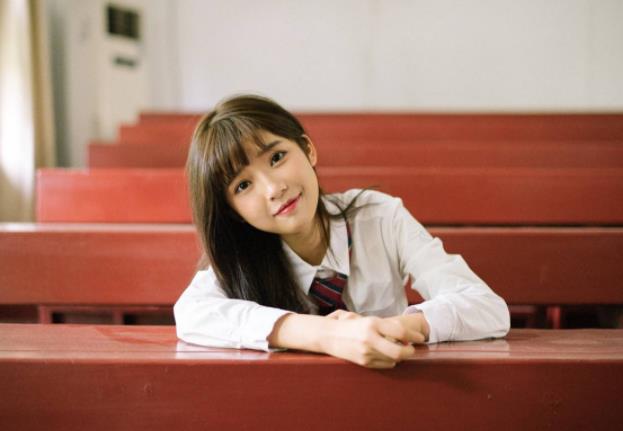 追女孩要不要死缠烂打，追女孩要脸皮厚死缠烂打吗