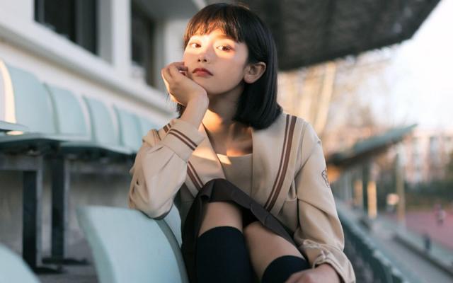 不发朋友圈的女生性格,不发朋友圈的女人为什么不能追