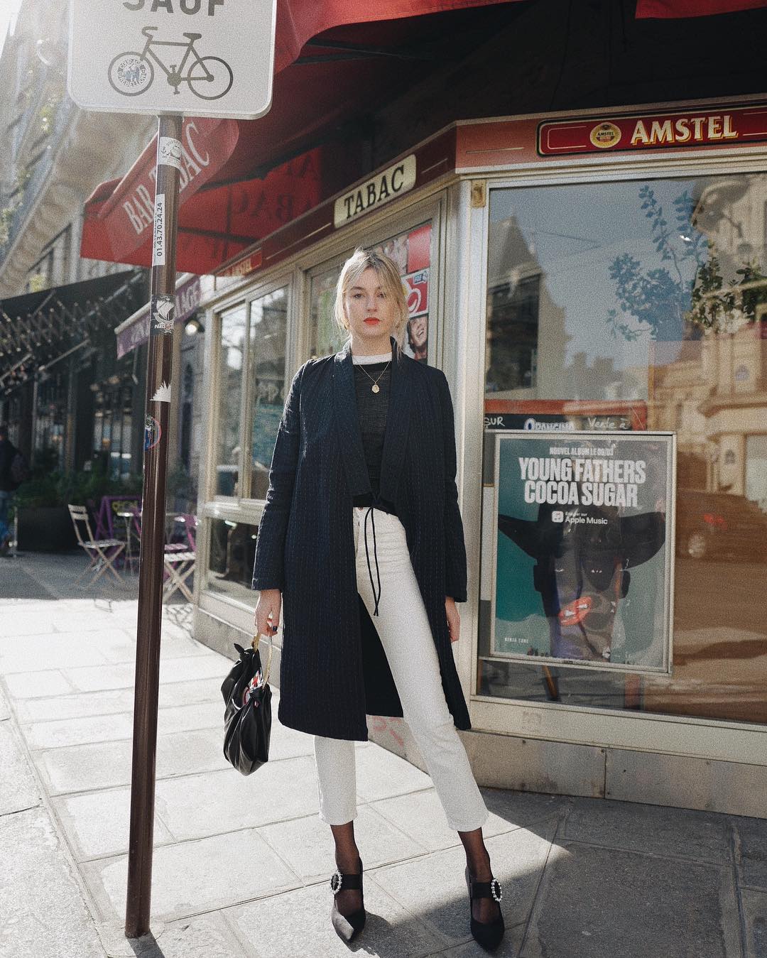 万能黑白灰穿搭技巧，一身黑白灰衣服搭配出来好看吗