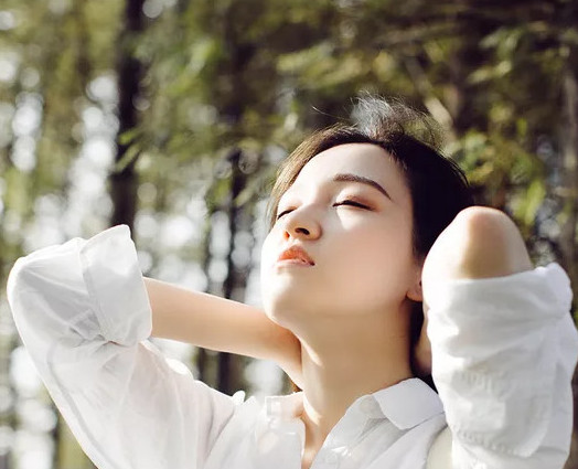 越是表面和气的人越可怕吗，圆滑的人给人一种什么感觉