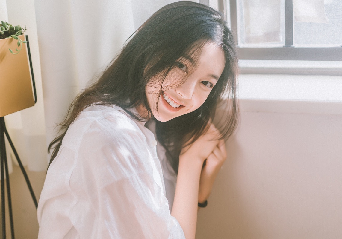 为什么男生见到喜欢的女生会怂，为什么见到喜欢的女生特别怂