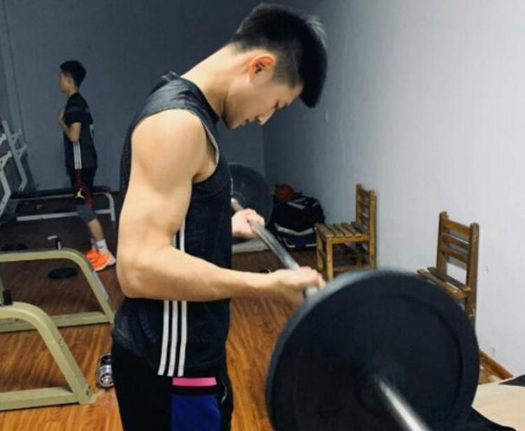 为什么体育生颜值都高,为什么体育生的眼光比较高