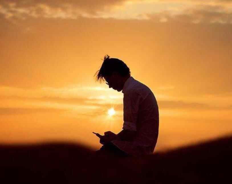 精辟入骨的经典名言，人生感悟精辟句子