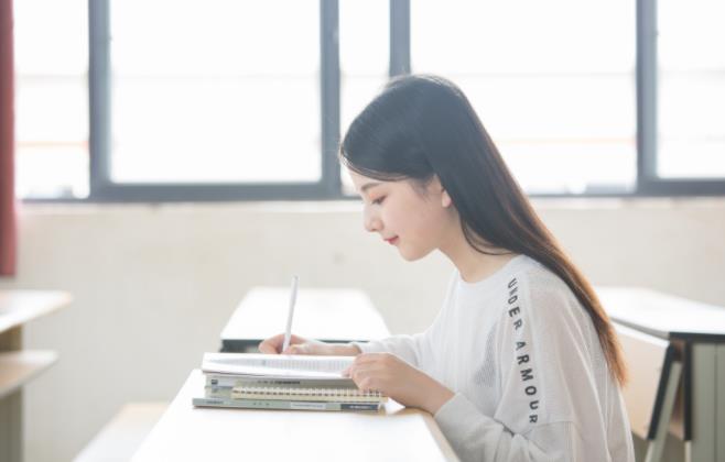 女人磁场很强的表现，怎样让你的气场变得越来越强大