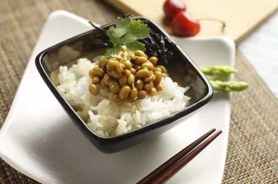 吃饭总剩一口的人心理，佛家解释吃饭总剩一口