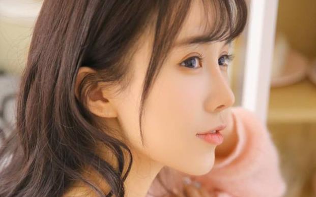 女生喜欢你10个暗示,女生喜欢男生最明显的表现