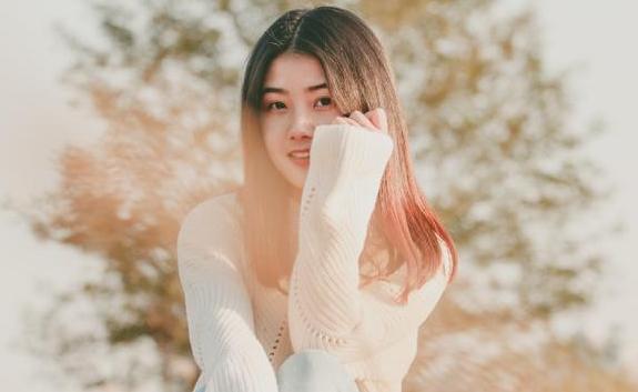 最爱窝边草的星座女，喜欢吃窝边草的星座女排行榜