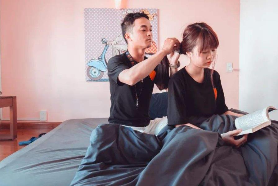一般交往多久会同居，一般交往多久才能确定关系