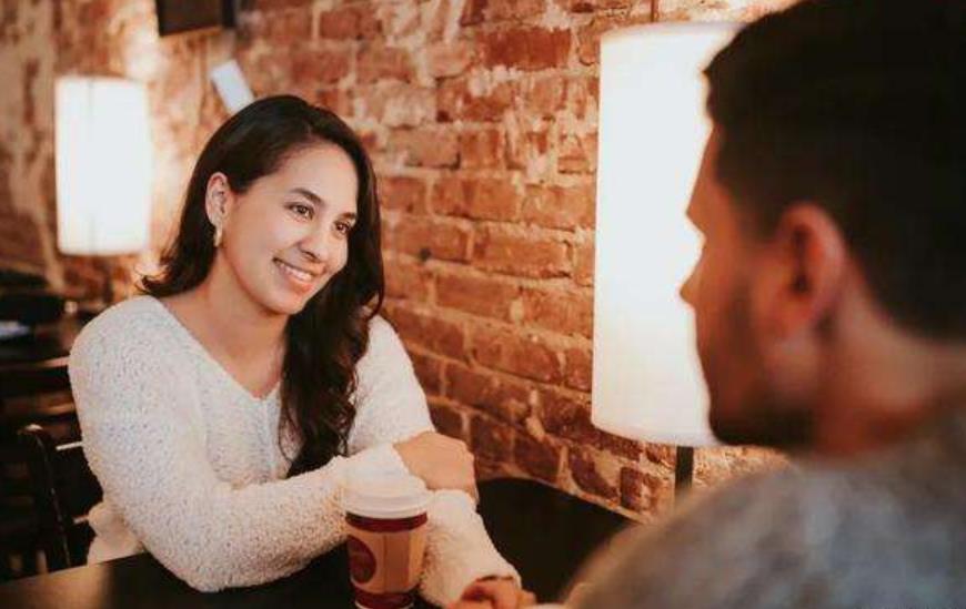 为什么说笨女人最好命，男人说女人笨说明什么